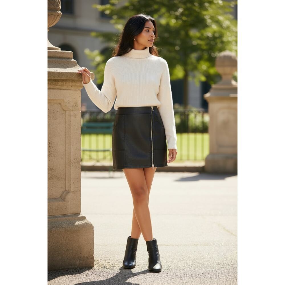 Express Black Faux Leather Mini Skirt Women 00 Zip Front Moto Y2K Vegan Leather